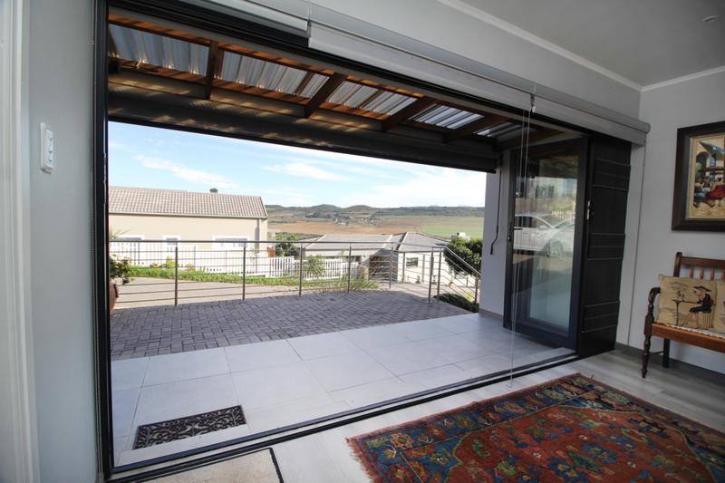 3 Bedroom Property for Sale in Reebok Western Cape